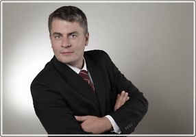 PD Dr. Konstantin Amsharov